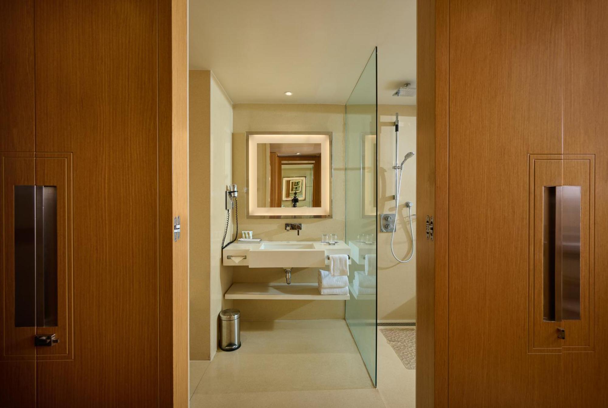 Novotel Visakhapatnam Varun Beach Εξωτερικό φωτογραφία